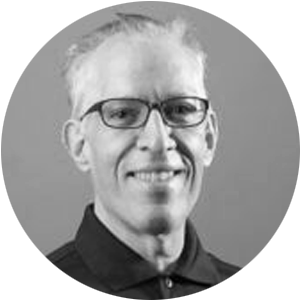 Dr. Mauricio Schrader